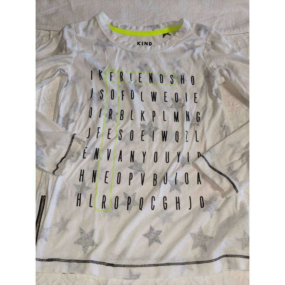 Kind Is Cool Girls Sz. L Fun Design shirt Adorable, fun details